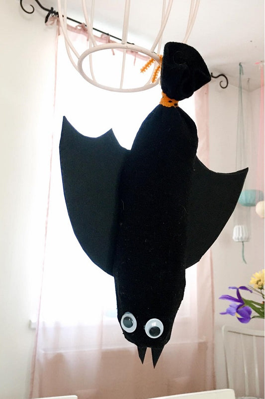 Halloween DIY - Fledermaus aus Socken
